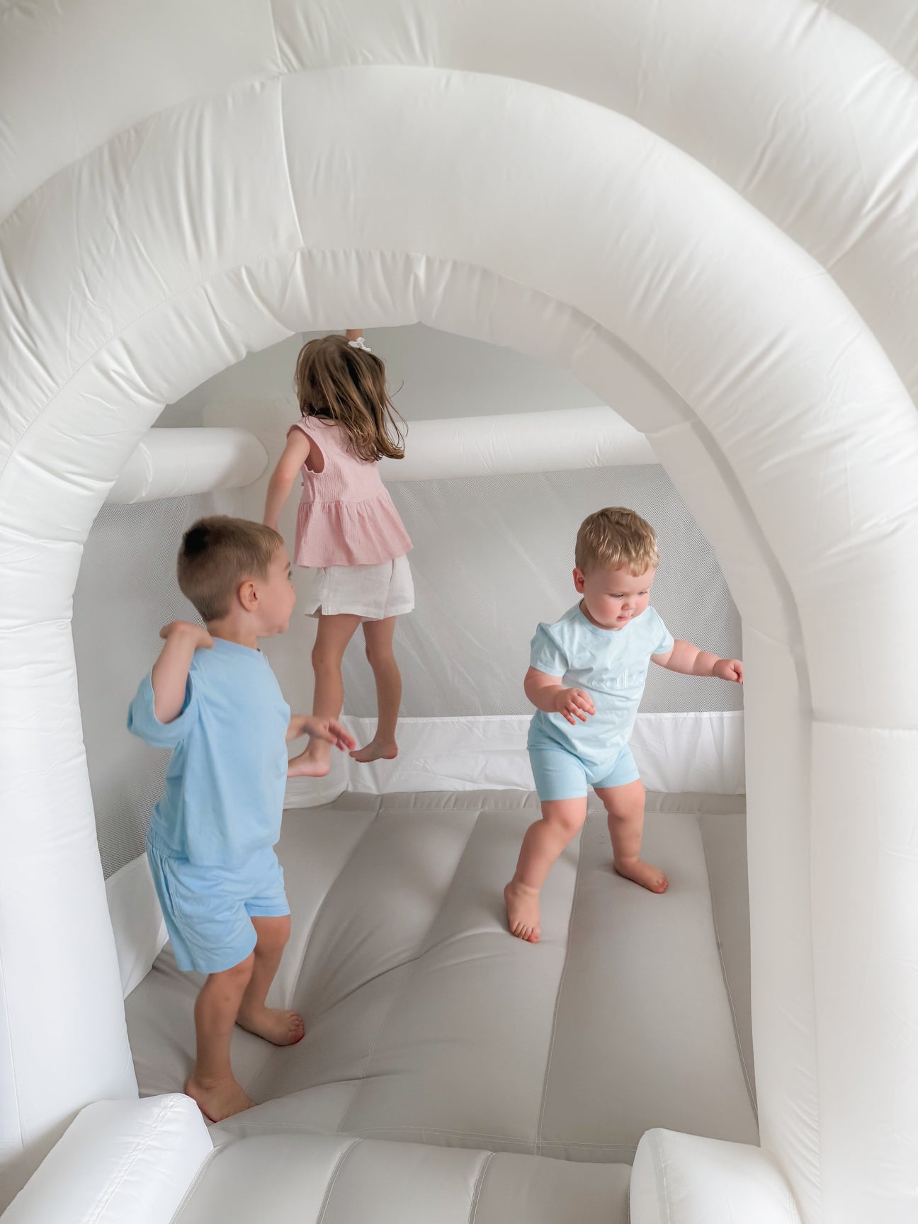 Why Bounce Houses Are the Ultimate Play Solution for Kids Aged 2–10